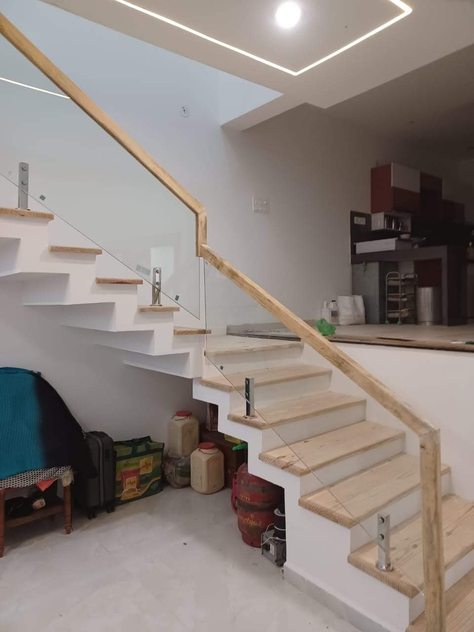 Wooden railing | Aman Soni | 4/3 Pardesipura