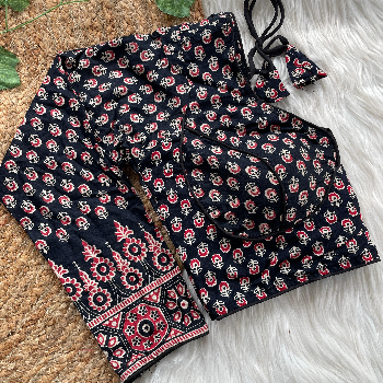 Ajrakh cotton blause-https://i-media.vyaparify.com/vcards/products/152287/product_1740746736_67c1aff02f729.png Image