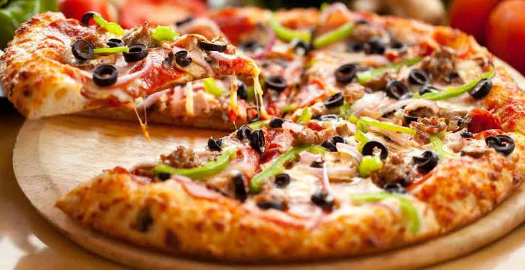 zoppie special pizza-https://i-media.vyaparify.com/vcards/products/15581/zoppie-special-pizza.jpg Image
