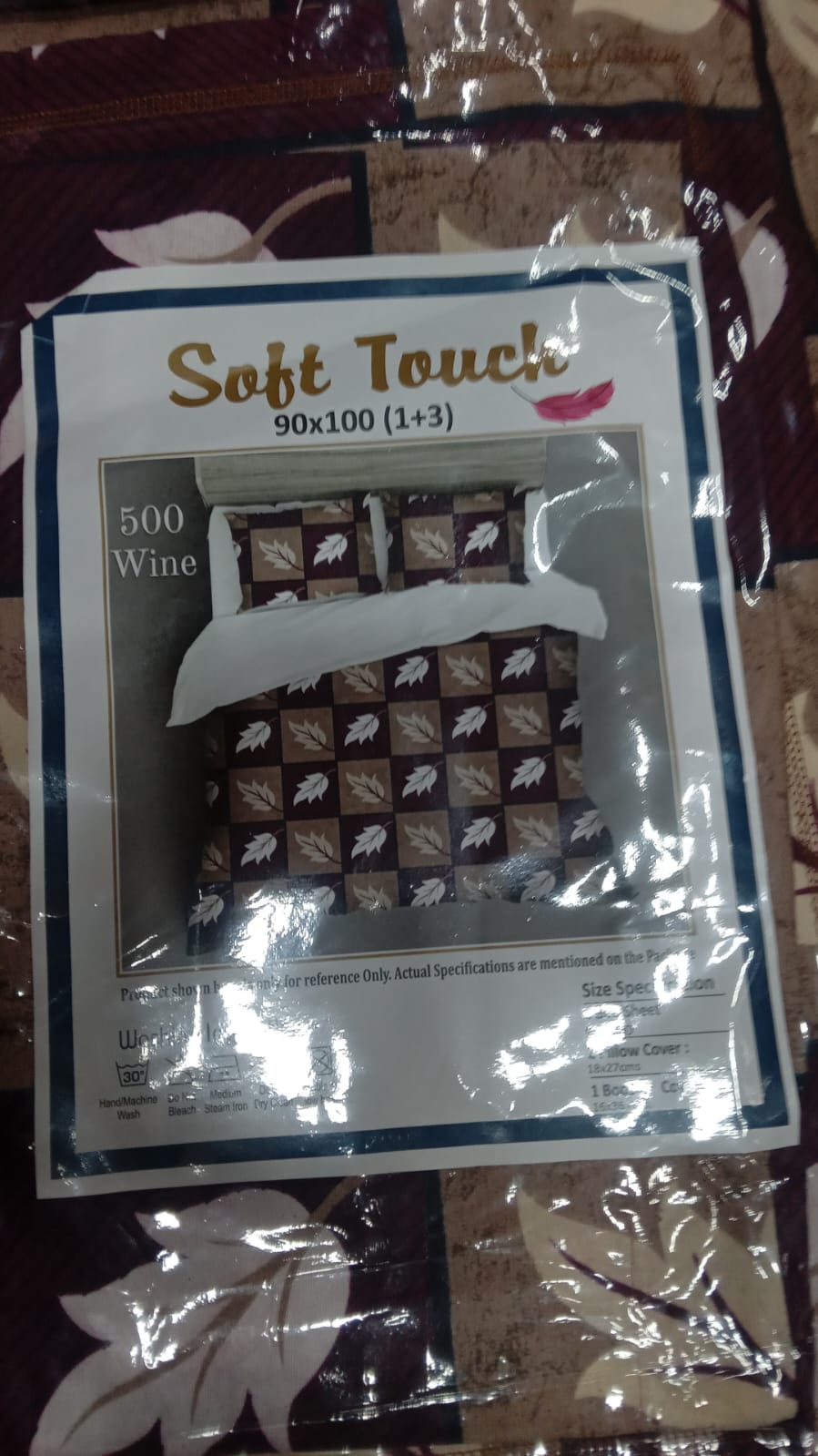 Queen Size Bedsheet-https://i-media.vyaparify.com/vcards/products/15818/IMG-20231127-WA2195.jpg Image