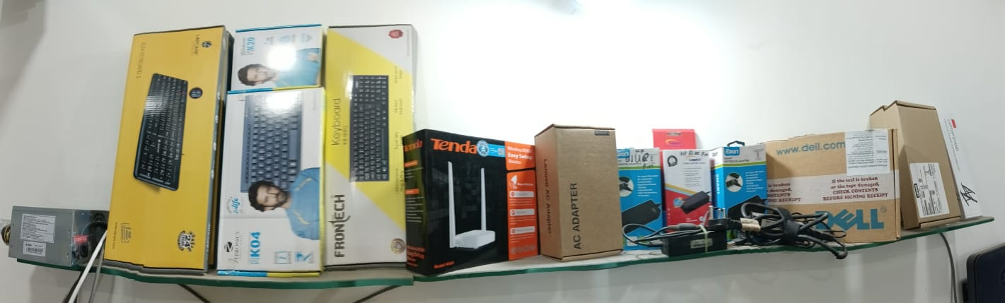 Laptop Adapters for Your Needs-https://i-media.vyaparify.com/vcards/products/15922/WhatsApp-Image-2023-12-01-at-6.21.40-PM.jpeg Image