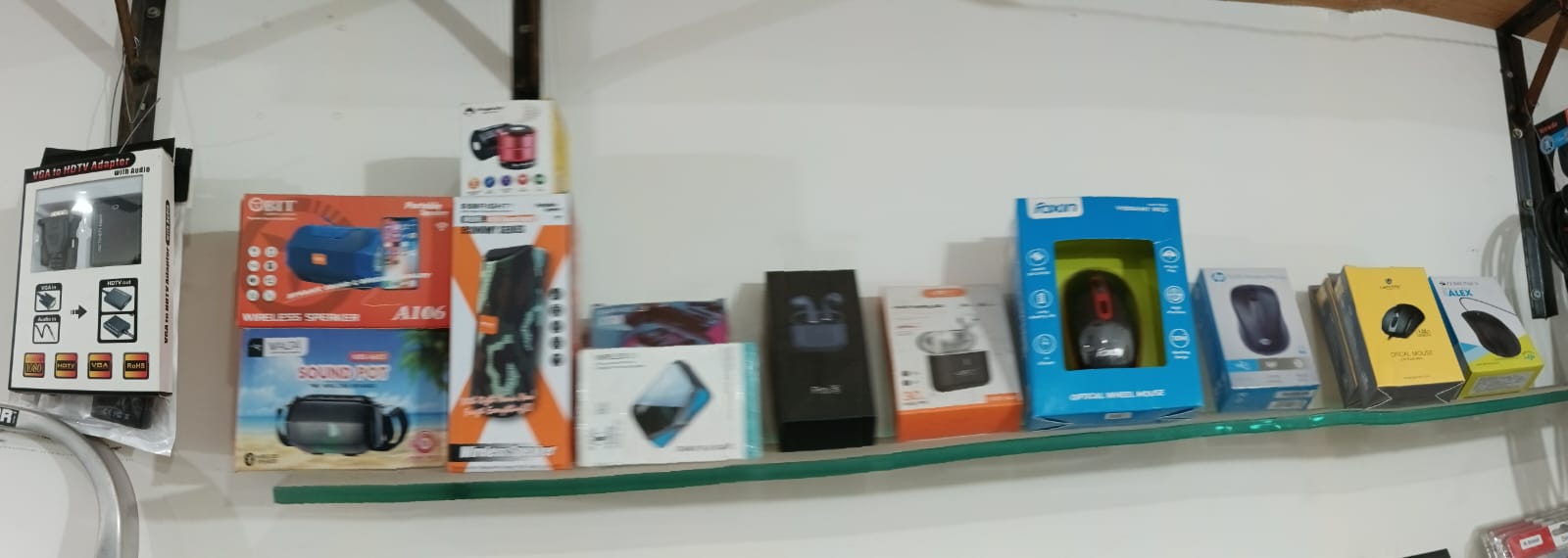 Wireless mouse-https://i-media.vyaparify.com/vcards/products/15924/mouse.jpeg Image