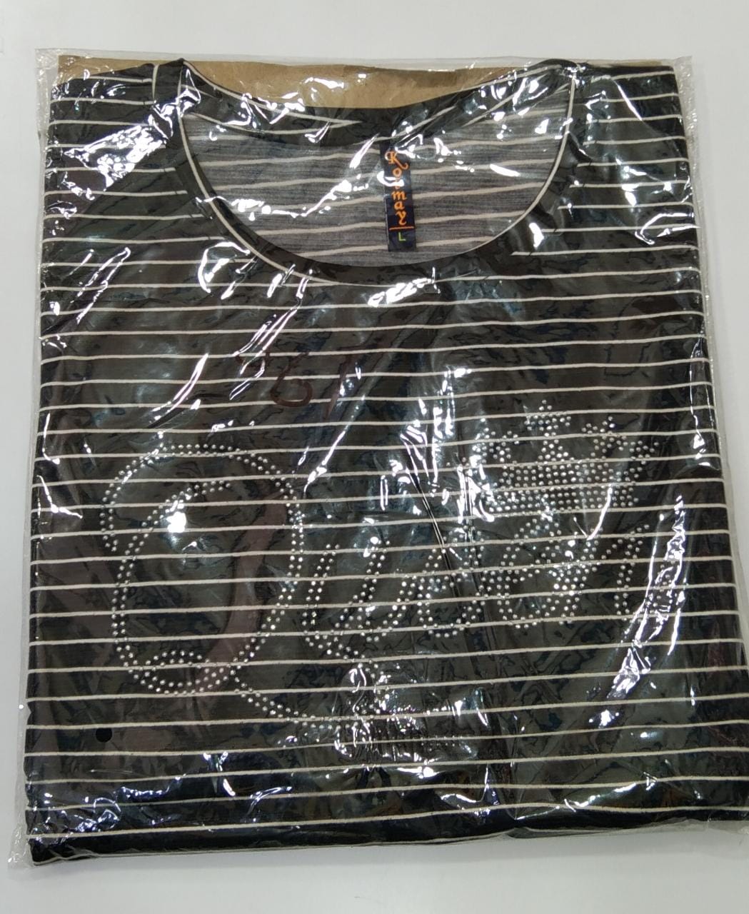 Girls t-shirt-https://i-media.vyaparify.com/vcards/products/1598/IMG-20230508-WA0034.jpg Image