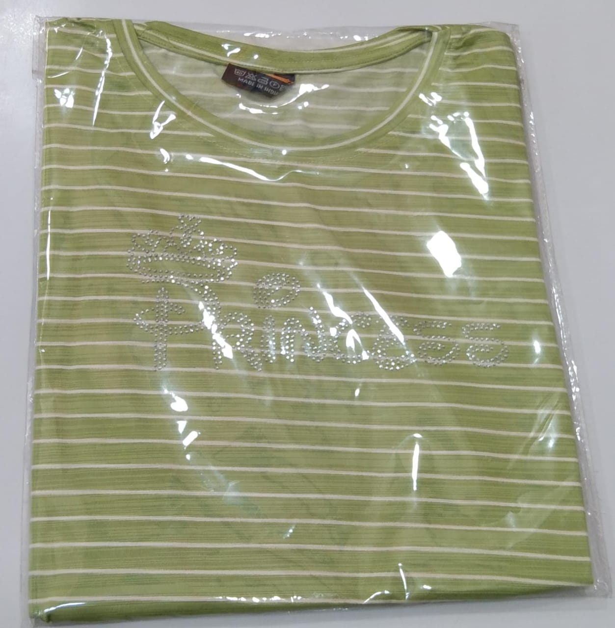 Girls t-shirt-https://i-media.vyaparify.com/vcards/products/1600/IMG-20230508-WA0032.jpg Image