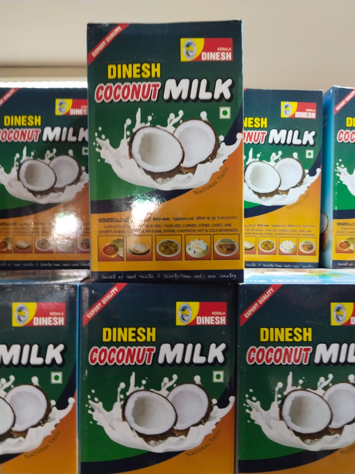 Coconut Milk-https://i-media.vyaparify.com/vcards/products/16043/Coconut-milk.jpg Image