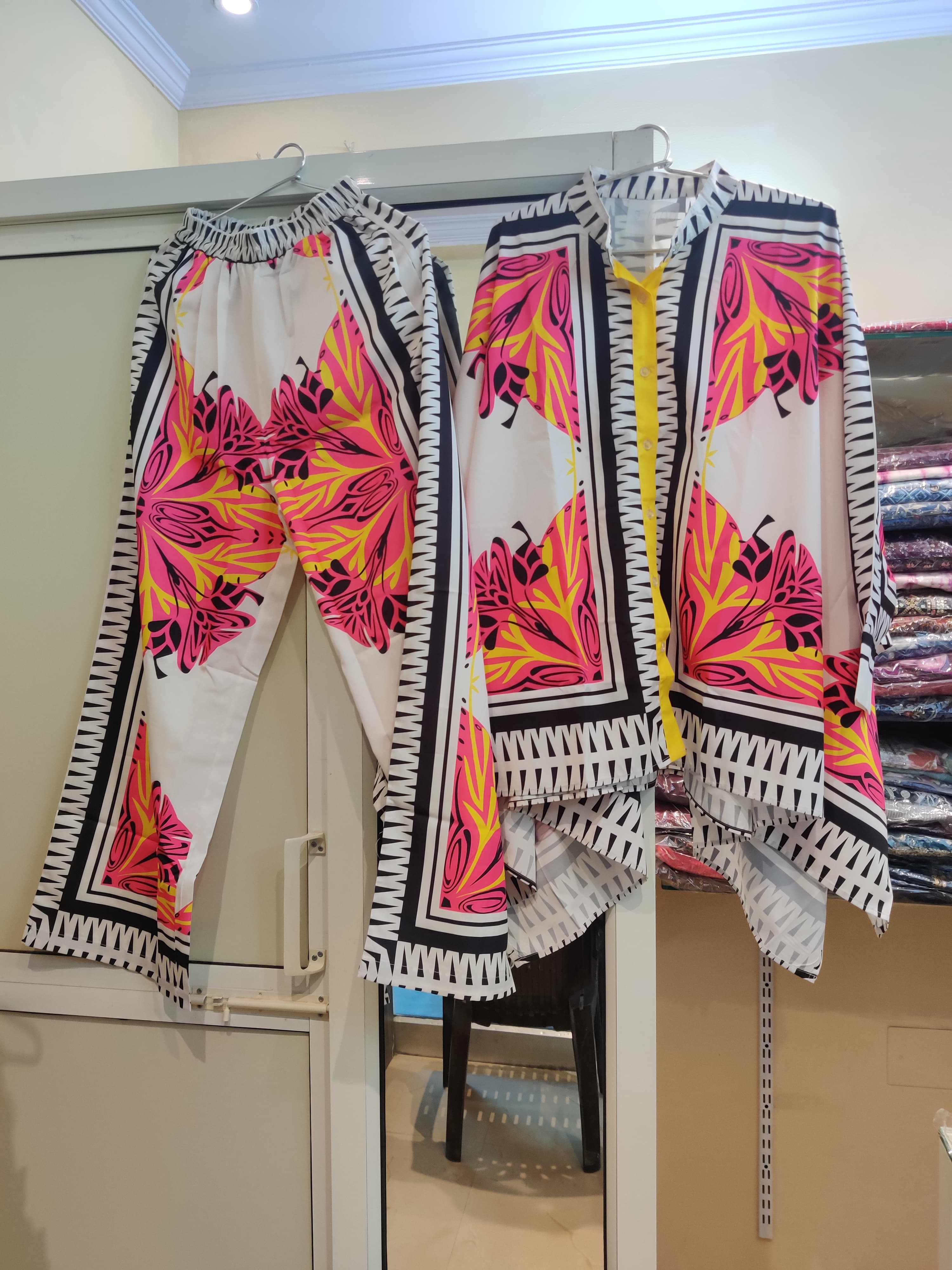 Co-Ord Set-https://i-media.vyaparify.com/vcards/products/16093/Co-Ord-Set.jpg Image