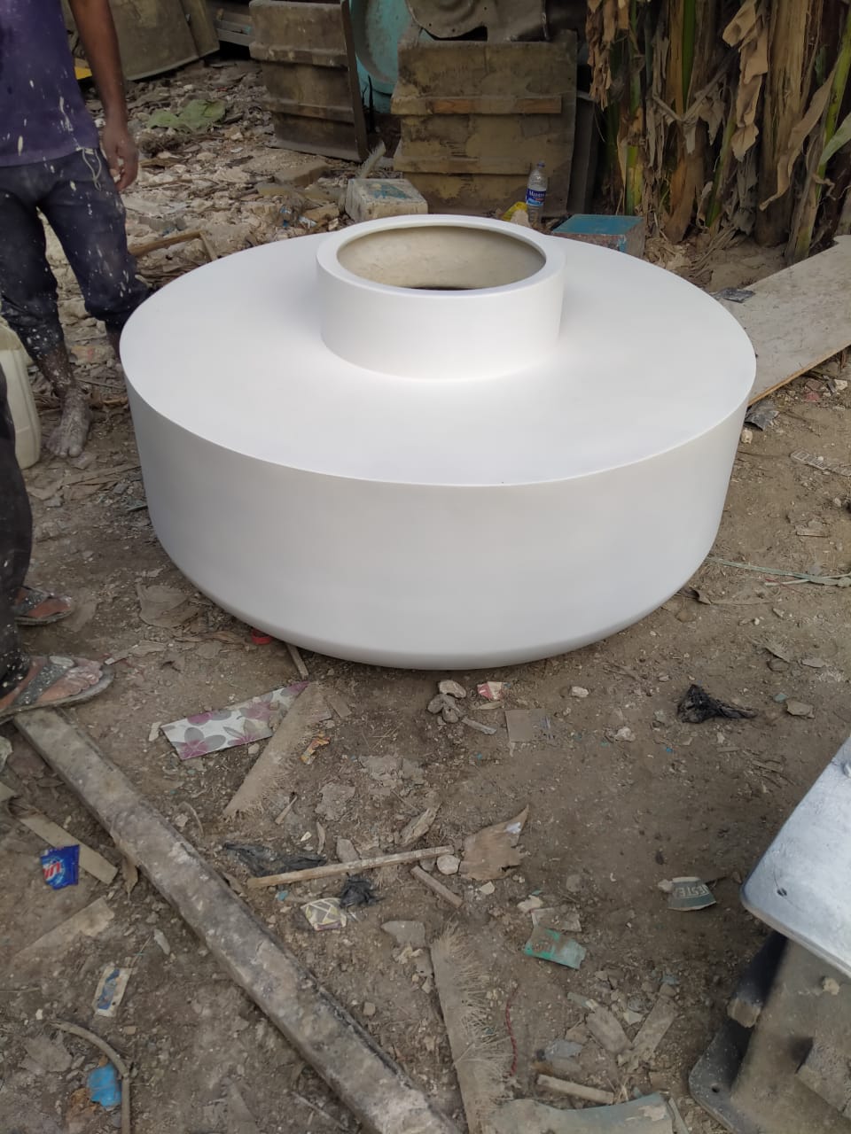 Stylish FRP Planters-https://i-media.vyaparify.com/vcards/products/16981/Stylish-FRP-Planters.jpg Image