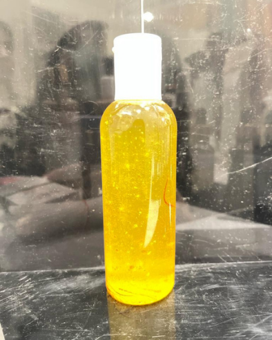 24 CARAT GOLD FACE OIL-https://i-media.vyaparify.com/vcards/products/17428/24-CARAT-GOLD-FACE-OIL.png Image