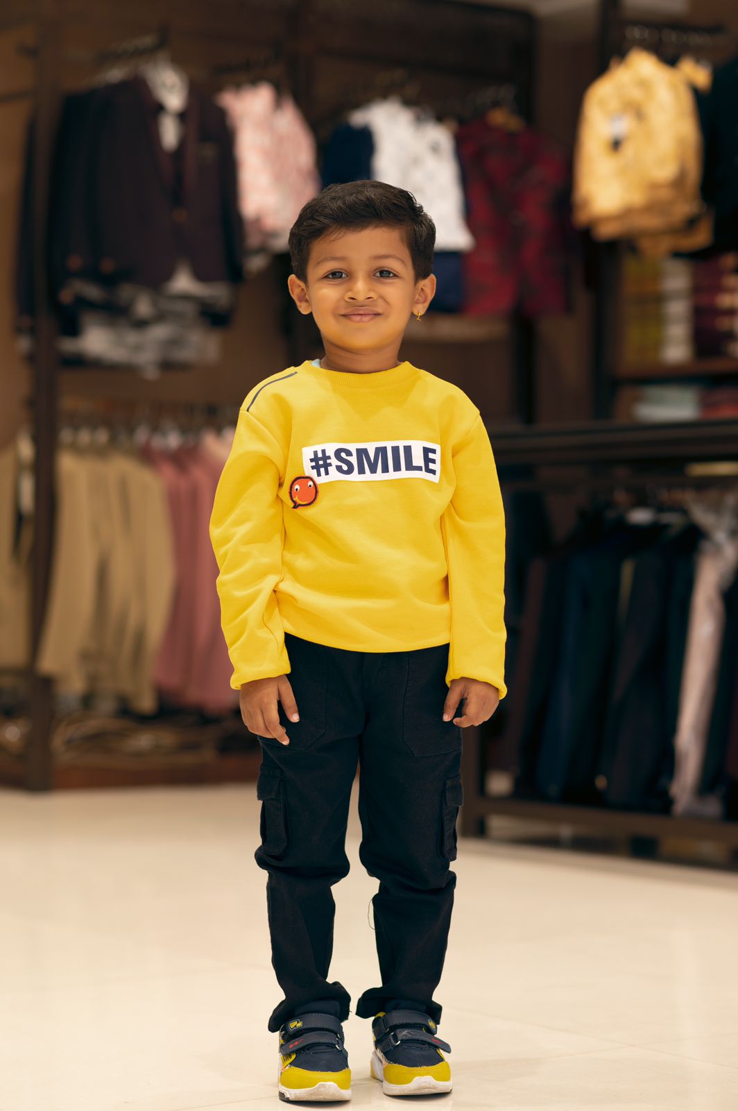 Kids Casual Wear-https://i-media.vyaparify.com/vcards/products/17699/Kids-Casual-Wear.jpg Image