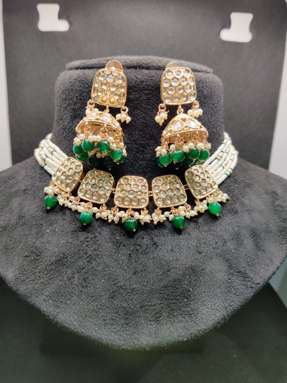 Pearl and emerald set | Shree Jain Jewellers | 127, Ground Floor ,Vikram Tower, Sapna Sangeeta Road Indore