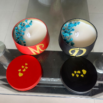 Candle with your initials-https://i-media.vyaparify.com/vcards/products/179142/product_1743672871_67ee56271425c.png Image