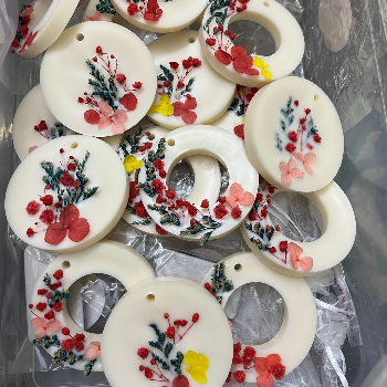 Wax Sachets-https://i-media.vyaparify.com/vcards/products/179178/product_1743674636_67ee5d0c56322.png Image