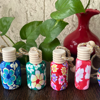 car freshner-https://i-media.vyaparify.com/vcards/products/179436/product_1743737001_67ef50a9a3b6f.png Image