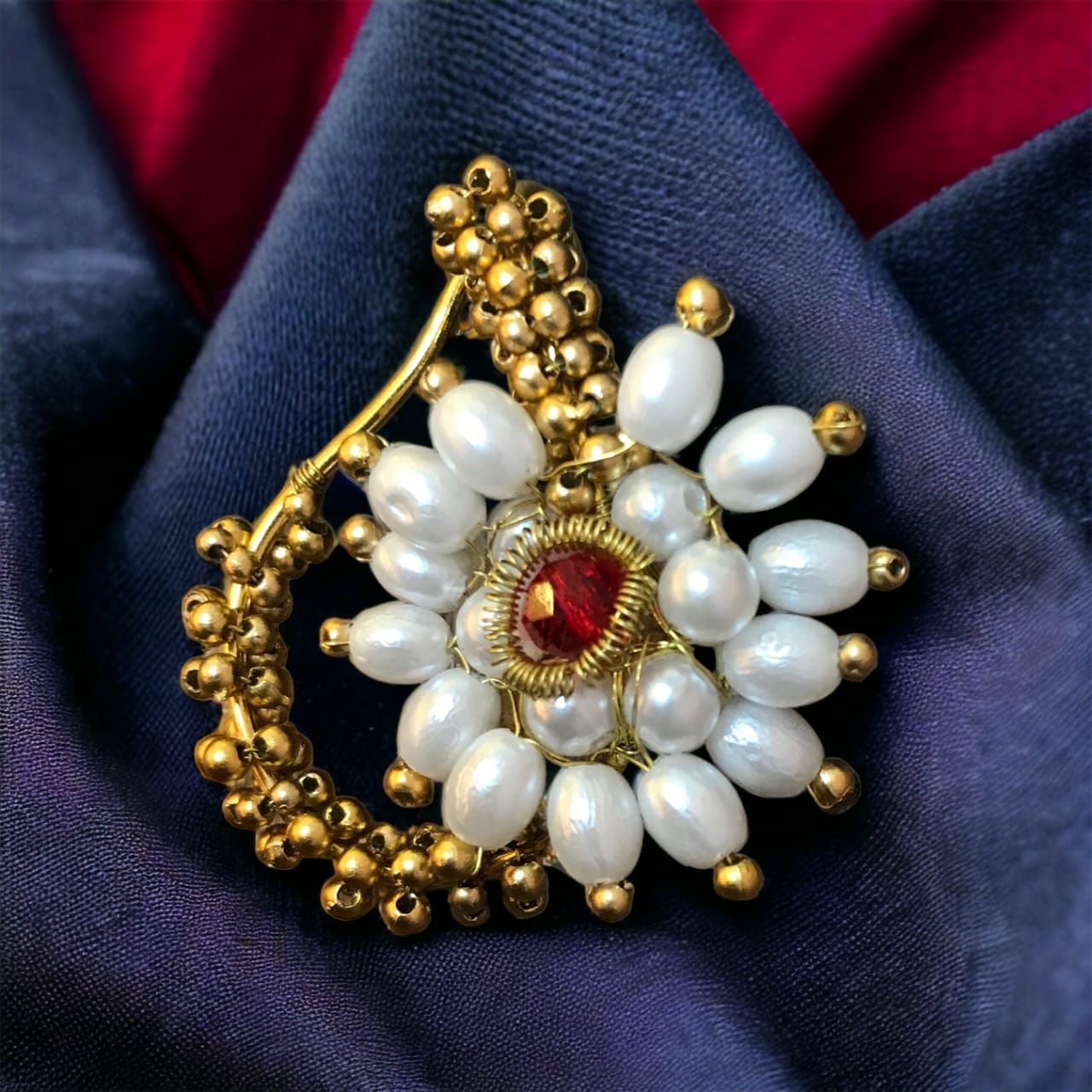 Contemporary Chic-https://i-media.vyaparify.com/vcards/products/18060/IMG-20231218-WA0097.jpg Image