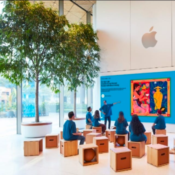 Premium FRP Planters-https://i-media.vyaparify.com/vcards/products/184181/product_1744107156_67f4f6947b4a8.png Image