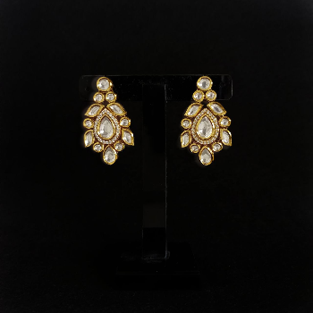 Classic Kundan Earrings-https://i-media.vyaparify.com/vcards/products/185066/product_1744282012_67f7a19c876ba.png Image