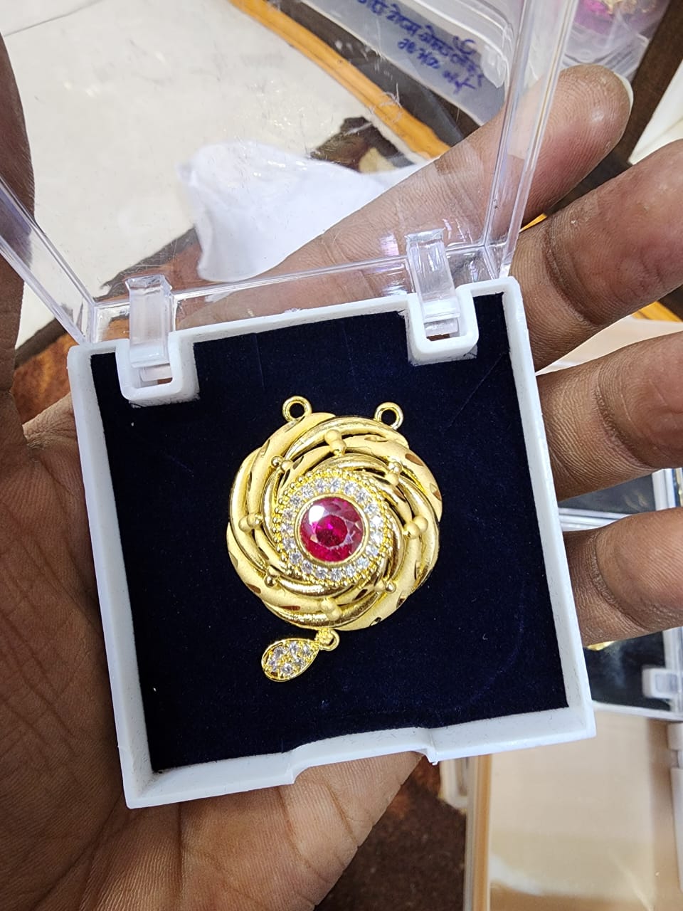 American Diamond-https://i-media.vyaparify.com/vcards/products/19192/IMG-20231226-WA0035.jpg Image