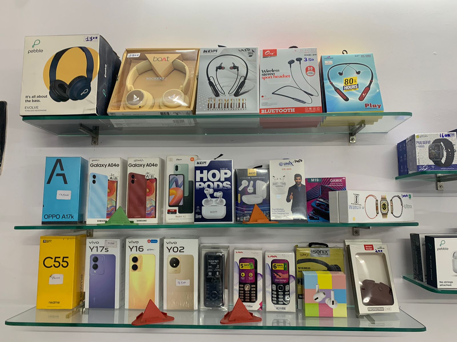 Smart Phone-https://i-media.vyaparify.com/vcards/products/19232/IMG-20231226-WA0076.jpg Image