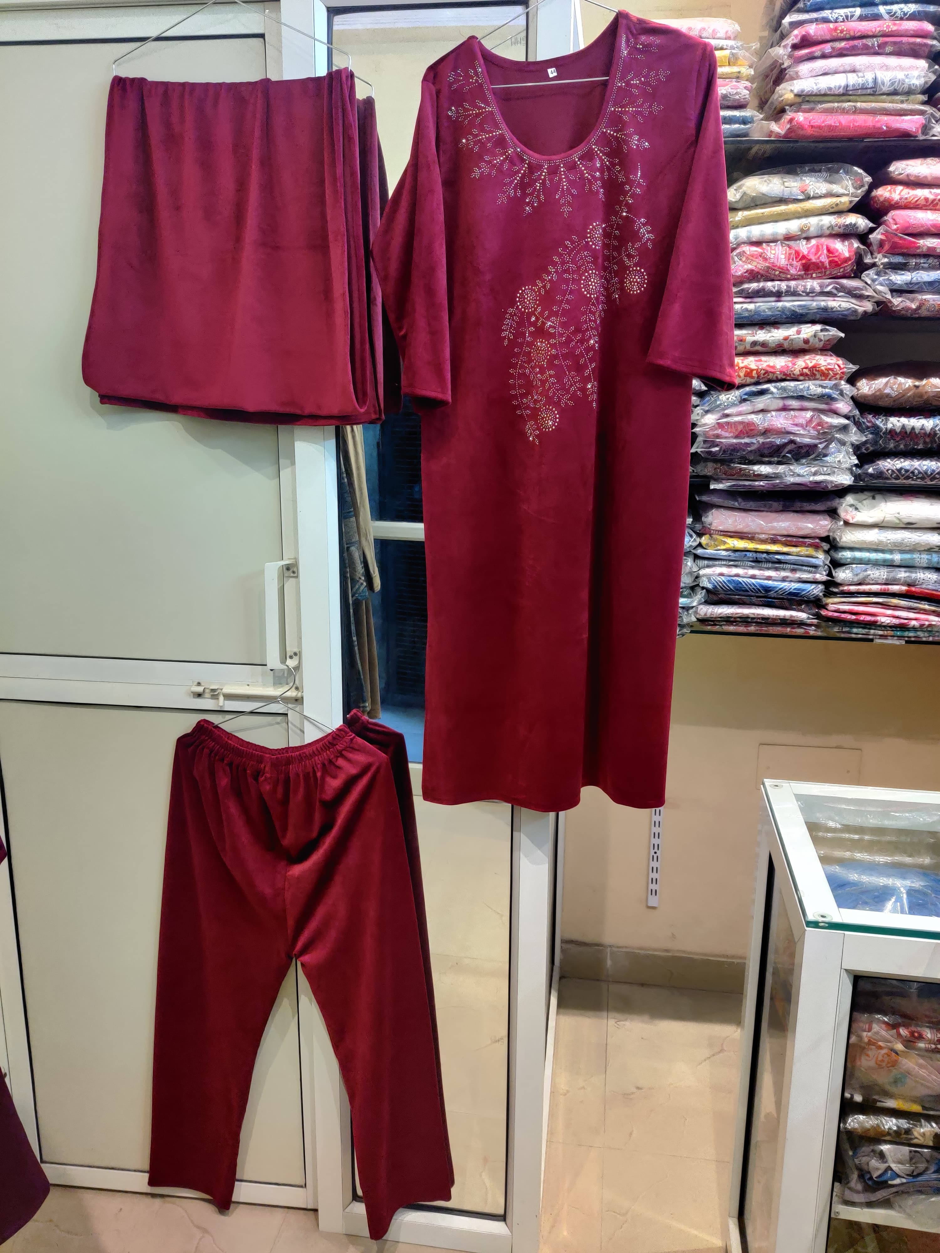 Velvet Kurti Set 3 piece-https://i-media.vyaparify.com/vcards/products/19370/WhatsApp-Image-2023-12-27-at-16.29.29.jpeg Image