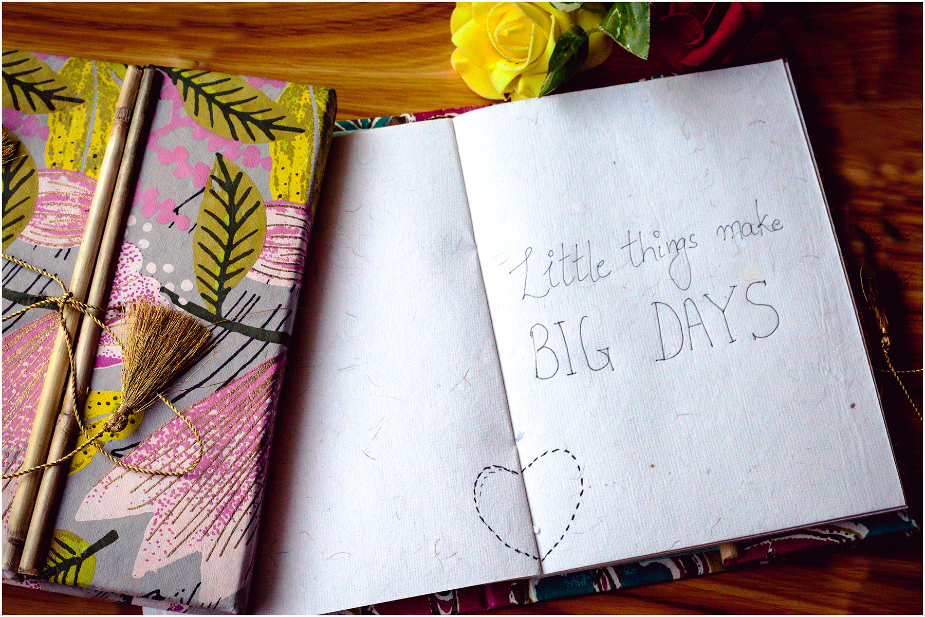 Diaries-https://i-media.vyaparify.com/vcards/products/19650/IMG_3777-Edit-copy.jpg Image