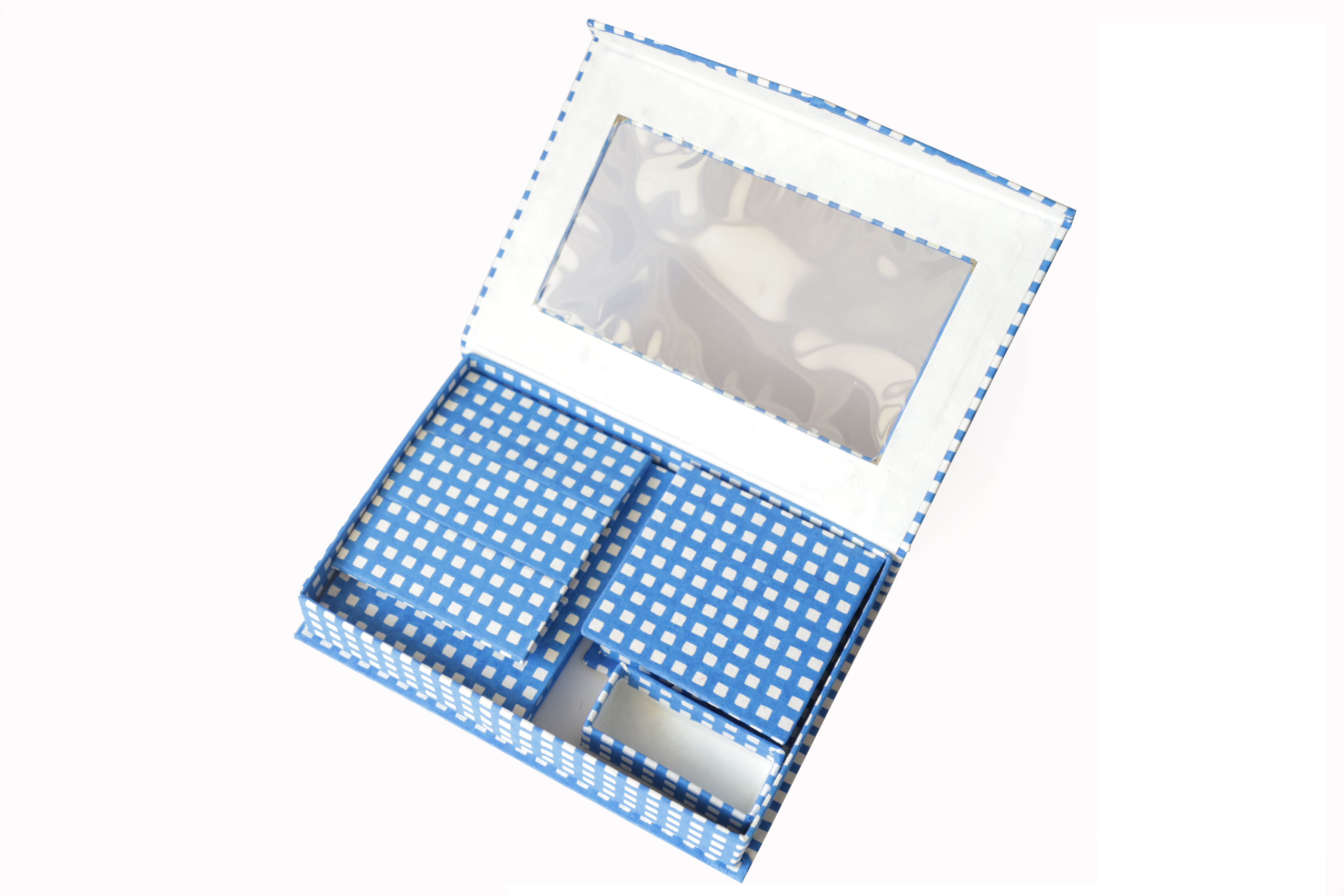 Corporate gifting-https://i-media.vyaparify.com/vcards/products/19682/IMG_9864.jpg Image