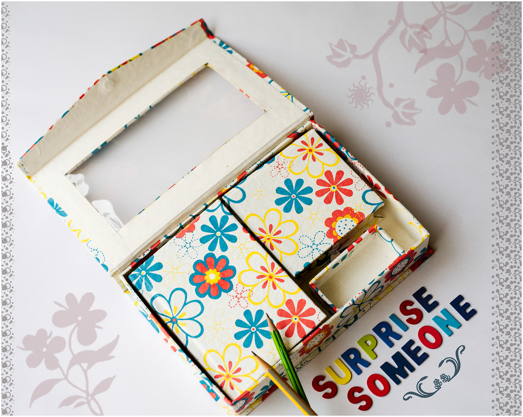 Corporate gifting-https://i-media.vyaparify.com/vcards/products/19721/IMG_3945-Edit-copy.jpg Image