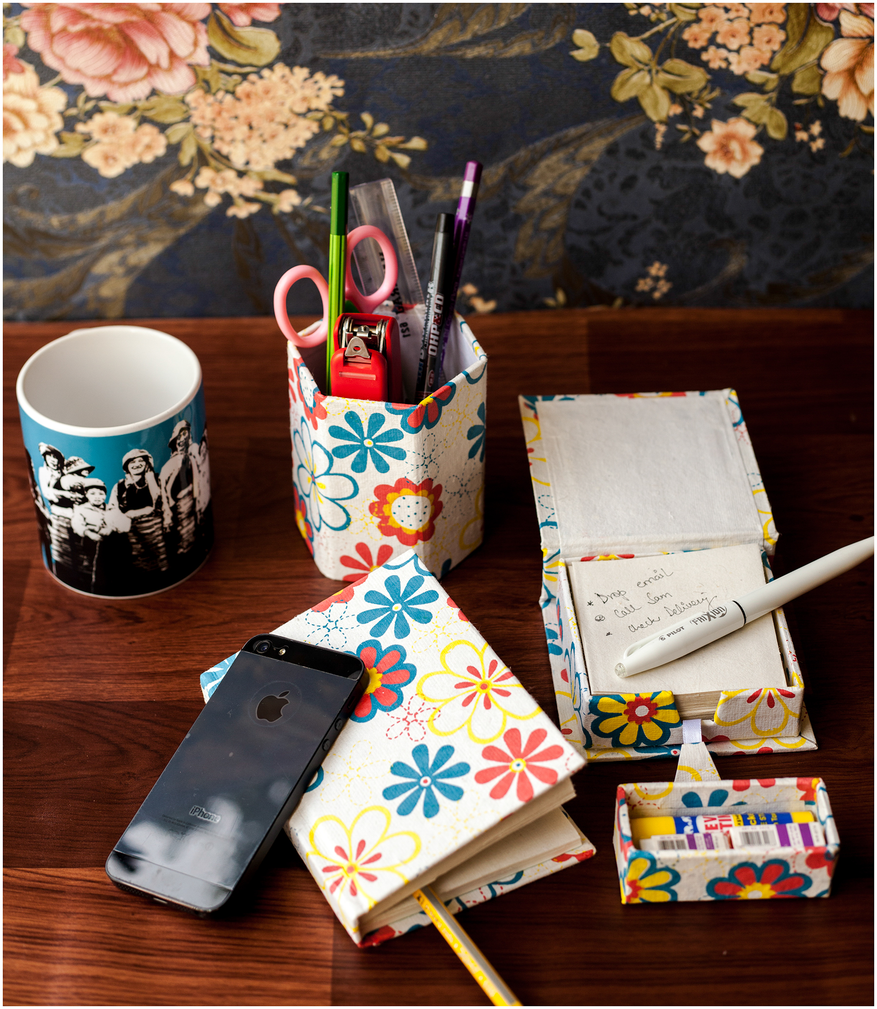 Corporate gifting-https://i-media.vyaparify.com/vcards/products/19722/IMG_3936-copy.jpg Image