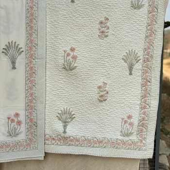 Pastel hand block printed quilt-https://i-media.vyaparify.com/vcards/products/201426/product_1745653907_680c909304fad.png Image