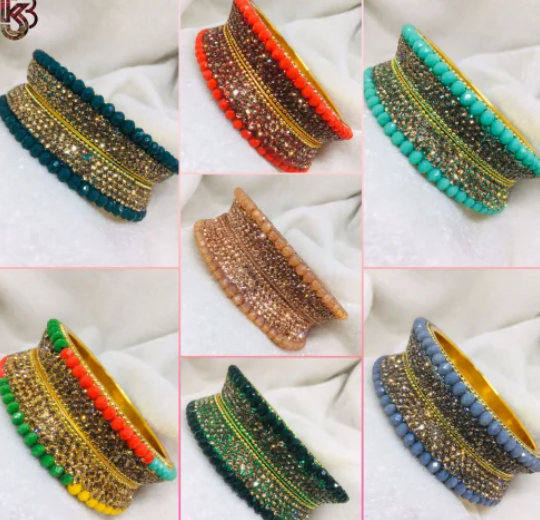 Designer Metal Bangles-https://i-media.vyaparify.com/vcards/products/20412/Screenshot-2024-01-03-214106.png Image