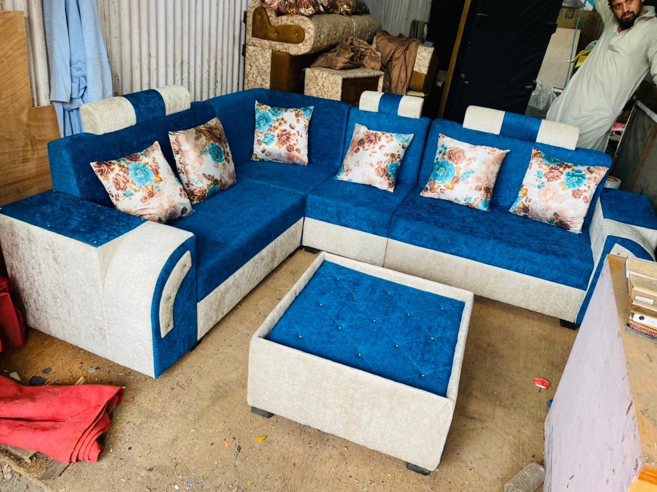 Corner Sofa set with Centre Table | JANTA FURNITURE | 426, Alok Nagar Opposite JMB Sweets , Kanadiya Road Indore