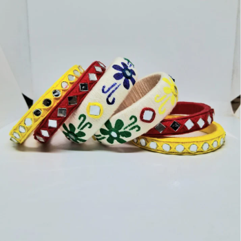 Neeva [Red and golden Handcrafted Bangles]-https://i-media.vyaparify.com/vcards/products/210296/product_1746241920_6815898067b89.png Image