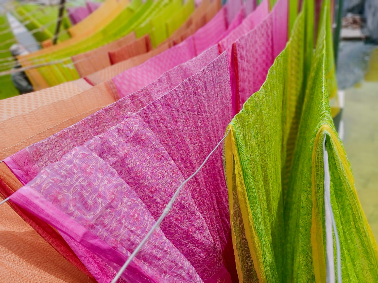 kota saree-https://i-media.vyaparify.com/vcards/products/21241/dry-saree.jpeg Image