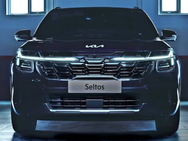 Kia Cars-https://i-media.vyaparify.com/vcards/products/22797/images-(10).jpeg Image