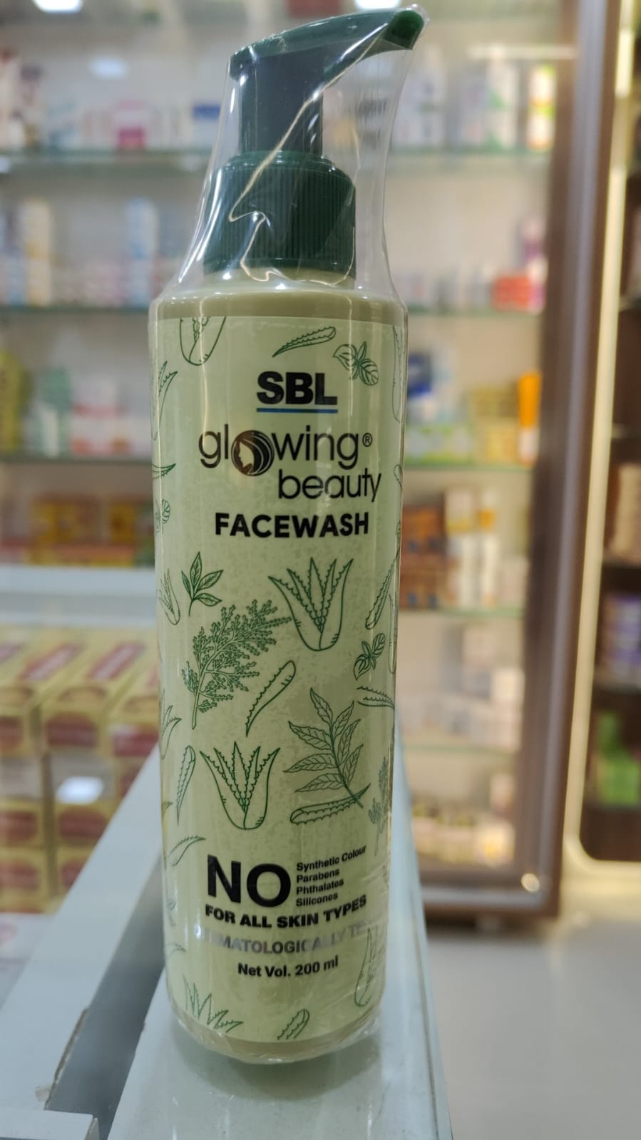 SBL's GLOWING BEAUTY FACEWASH-https://i-media.vyaparify.com/vcards/products/23198/WhatsApp-Image-2023-10-19-at-18.48.22_f1315edc.jpg Image