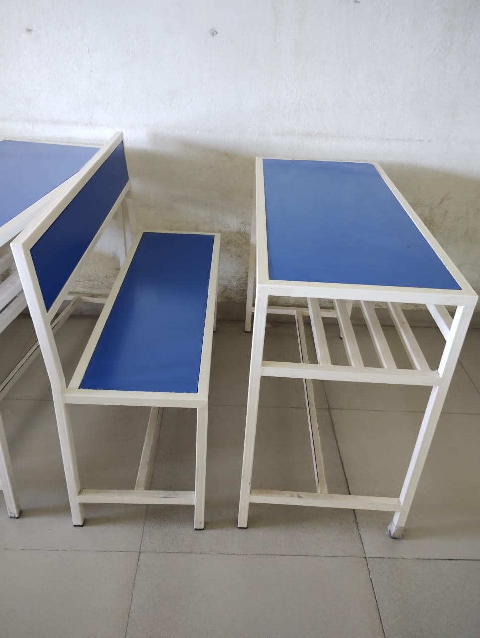 School Bench Table-https://i-media.vyaparify.com/vcards/products/2381/IMG-20230619-WA0031.jpg Image