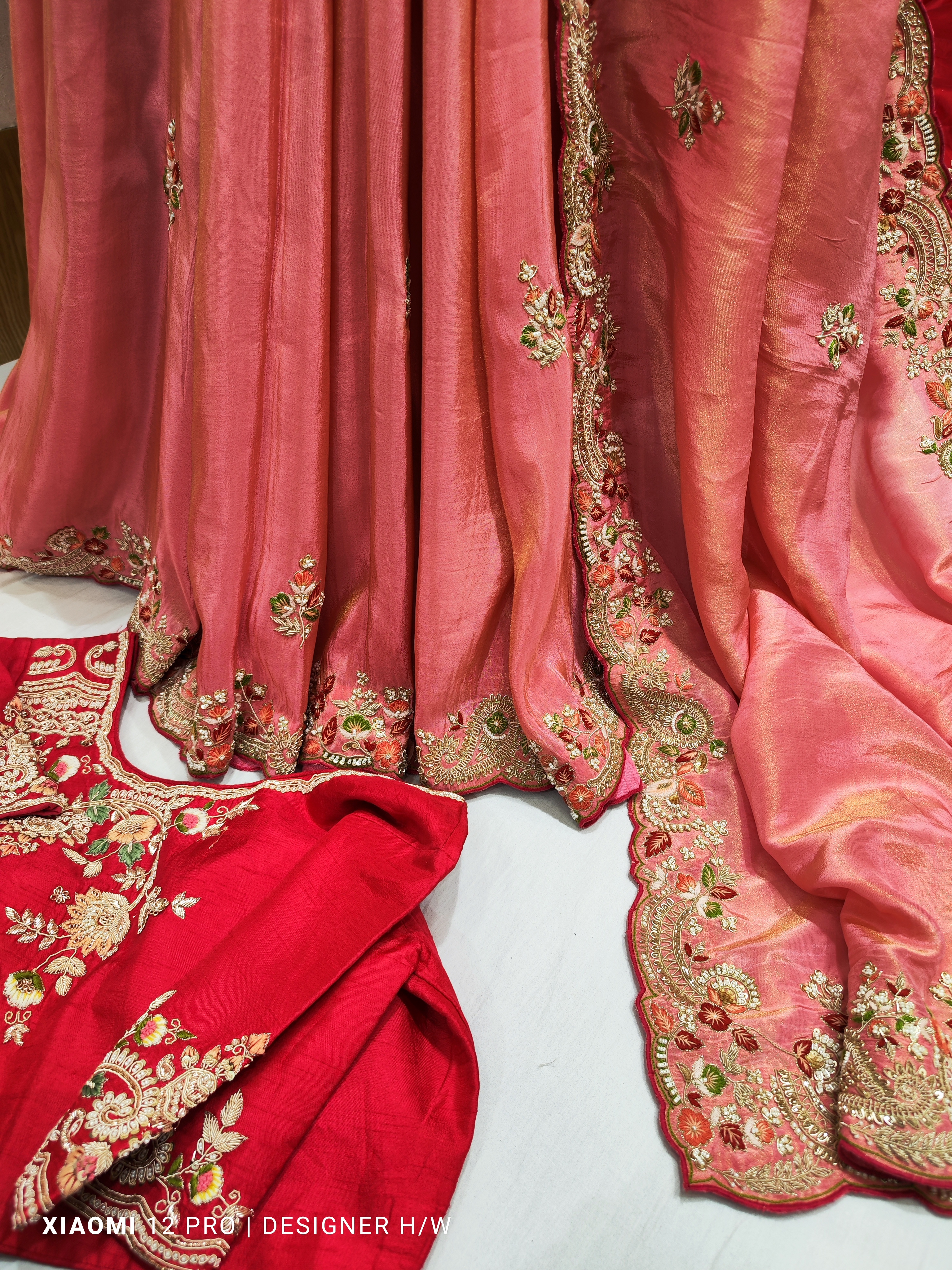 Weaved Tissue Organza Silk-https://i-media.vyaparify.com/vcards/products/24120/IMG_20240127_150040.jpg Image