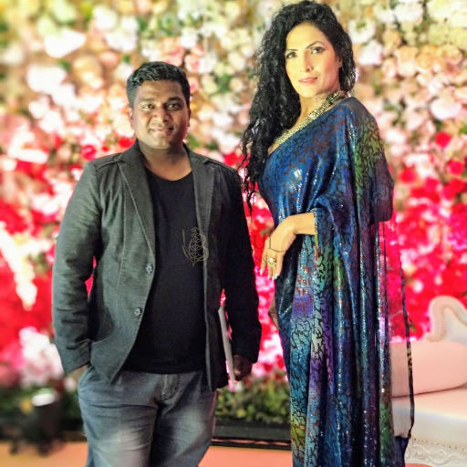 Celebrity Parties-https://i-media.vyaparify.com/vcards/products/247092/product_1747754477_682c9ded9f47a.png Image