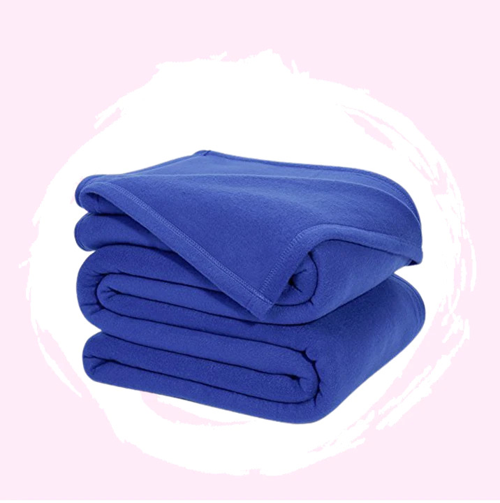 Blankets and Quilts-https://i-media.vyaparify.com/vcards/products/25041/Blankets-and-Quilts.jpg Image