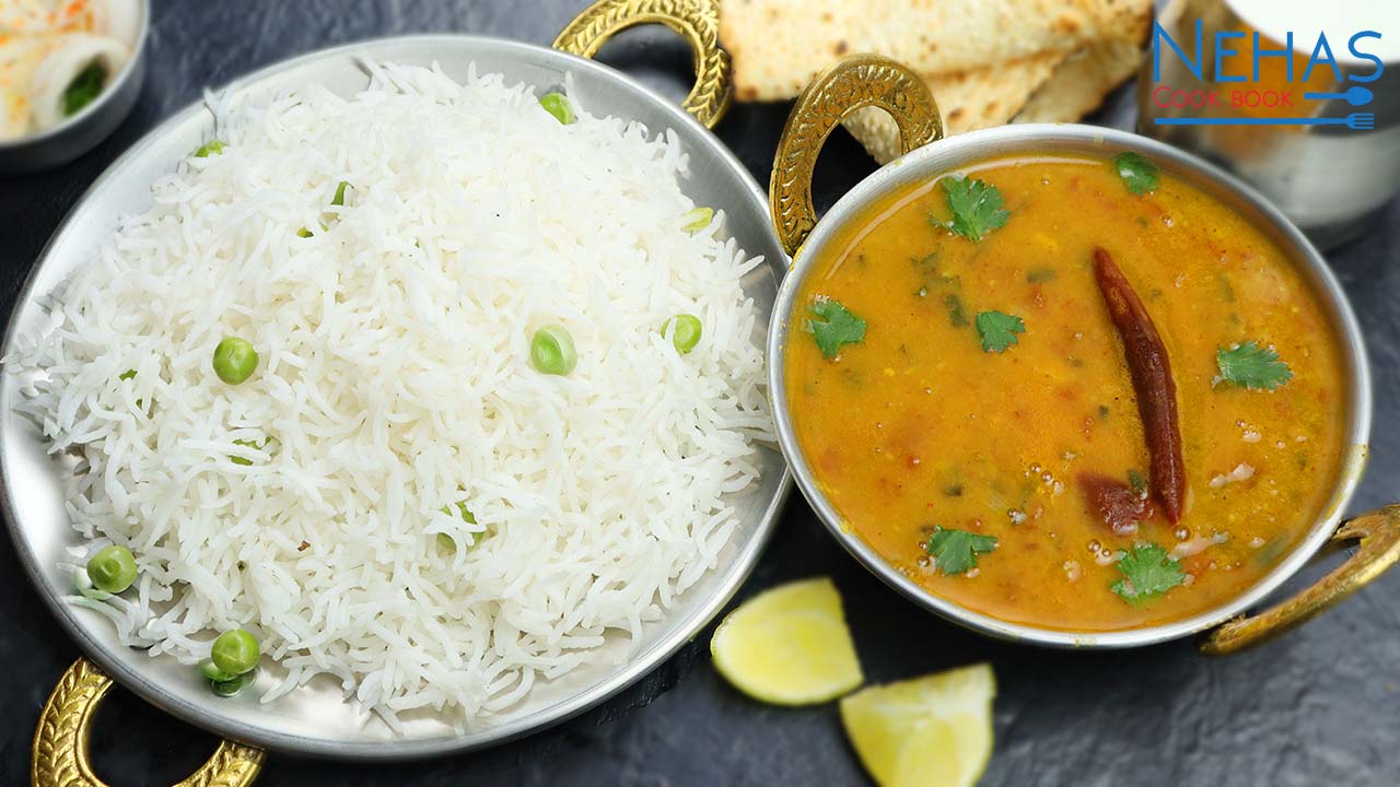 Gujarati Dal Rice-https://i-media.vyaparify.com/vcards/products/25123/Gujarati-Dal-Rice.jpg Image