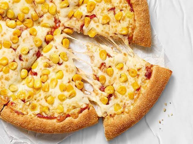 Corn Cheese Pizza-https://i-media.vyaparify.com/vcards/products/25291/images-(36).jpeg Image