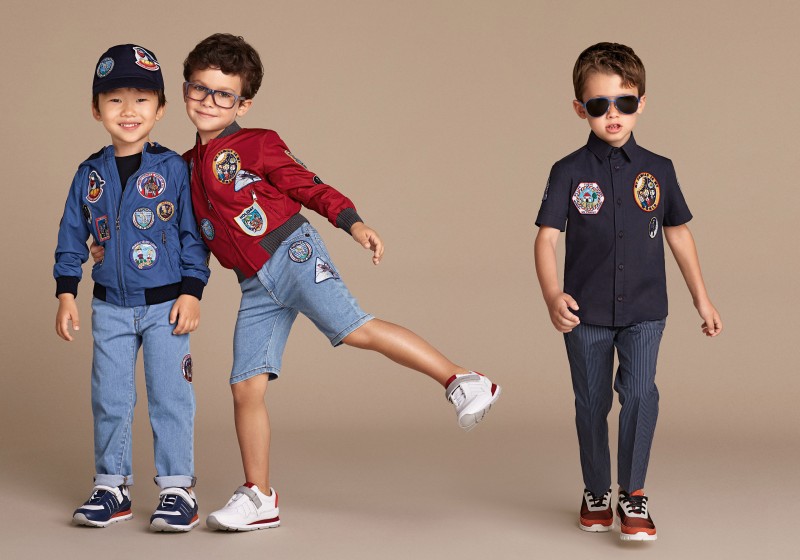 Charming Kids' Attire-https://i-media.vyaparify.com/vcards/products/25618/Charming-Kids'-Attire.jpg Image