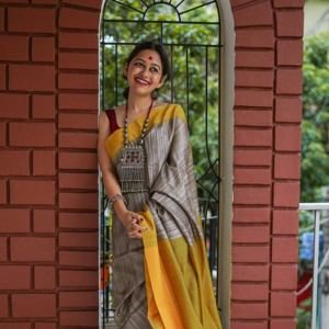 Exclusive Jute Saree-https://i-media.vyaparify.com/vcards/products/26334/Exclusive-Jute-Saree.png Image