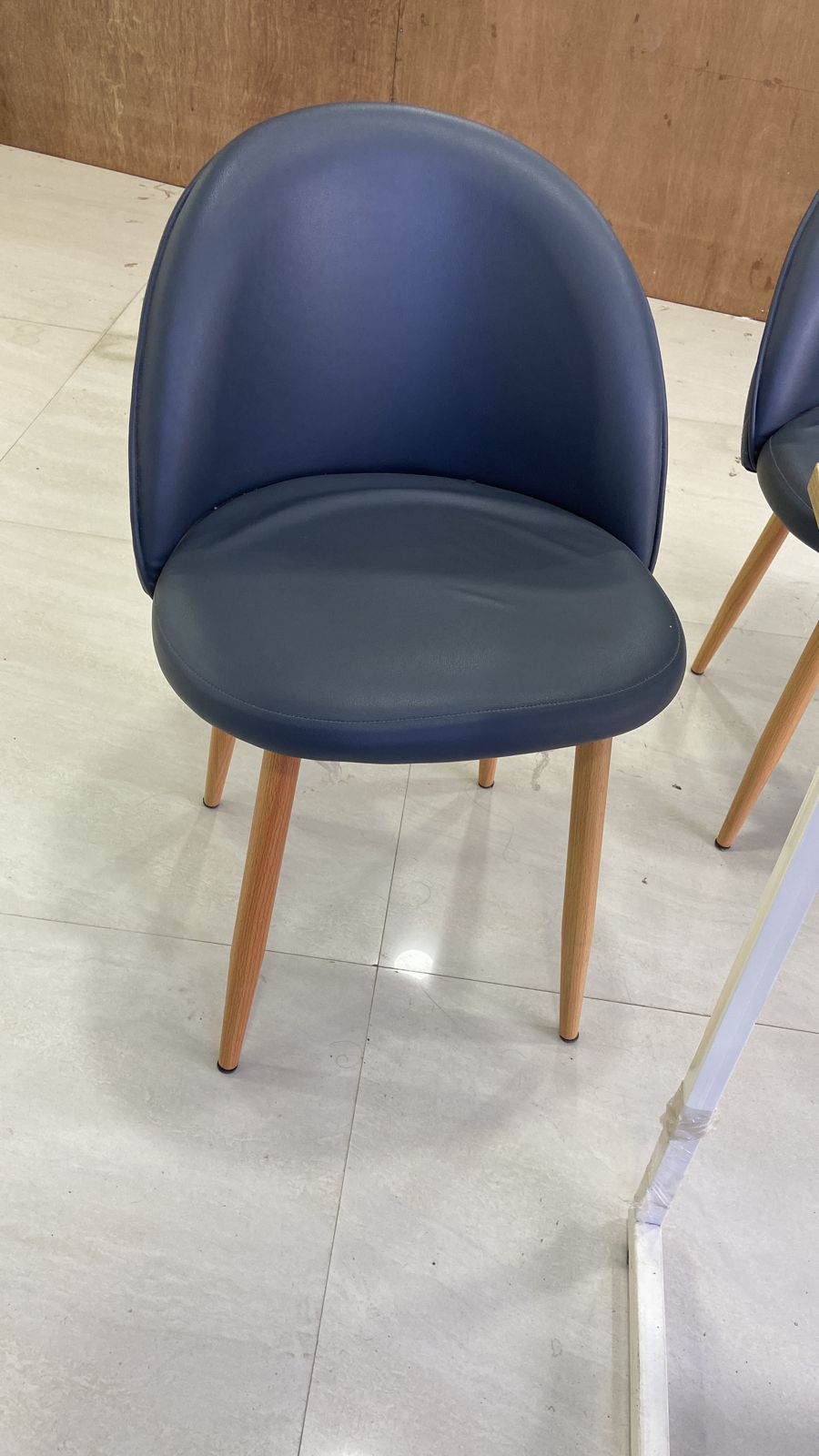 Restaurant Chair-https://i-media.vyaparify.com/vcards/products/26631/IMG-20230629-WA0002.jpg Image