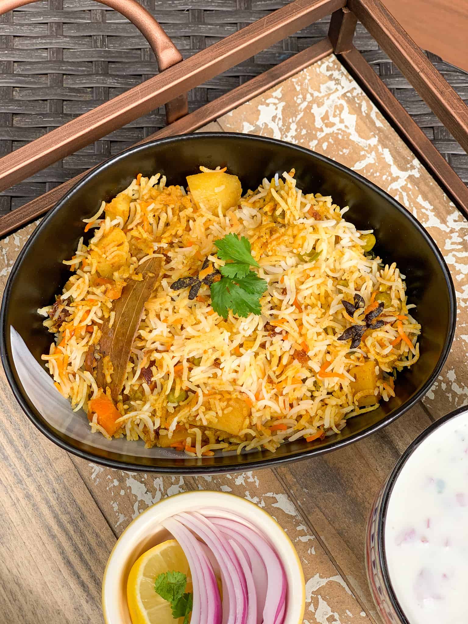 Mahek Special Veg Dum Biryani-https://i-media.vyaparify.com/vcards/products/27404/Mahek-Special-Veg-Dum-Biryani.jpg Image
