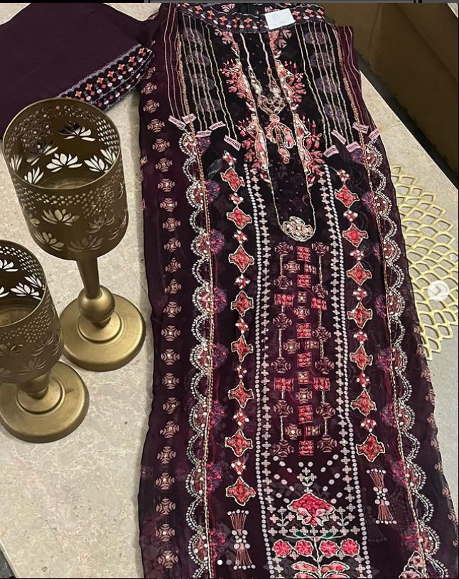 Sequin and Cutdana Hand-Worked Georgette Suit Rida Boutique 303,ahmedi Residency, 
State Bank Of India Building, 
New Aghapura, 
Hyderabad