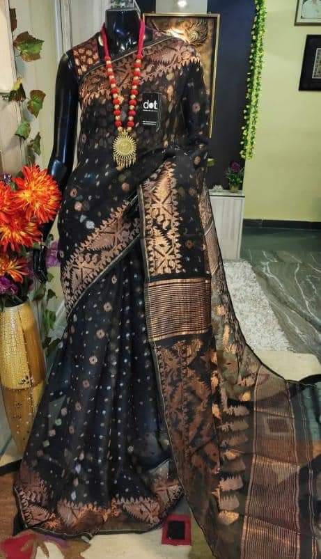 Jamdani cotton Saree-https://i-media.vyaparify.com/vcards/products/28094/WhatsApp-Image-2023-07-29-at-10.11.43.jpeg Image