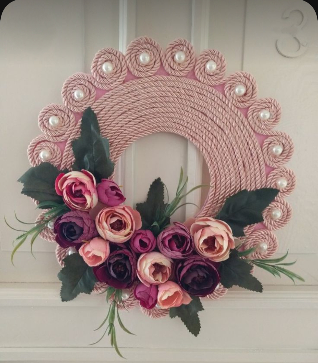 Wall Hanging Mirror-https://i-media.vyaparify.com/vcards/products/2825/IMG_20230621_122038.jpg Image