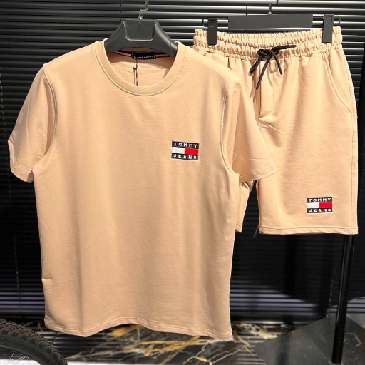 Tracksuit Short-https://i-media.vyaparify.com/vcards/products/286110/product_1749520866_684791e2a64a7.png Image