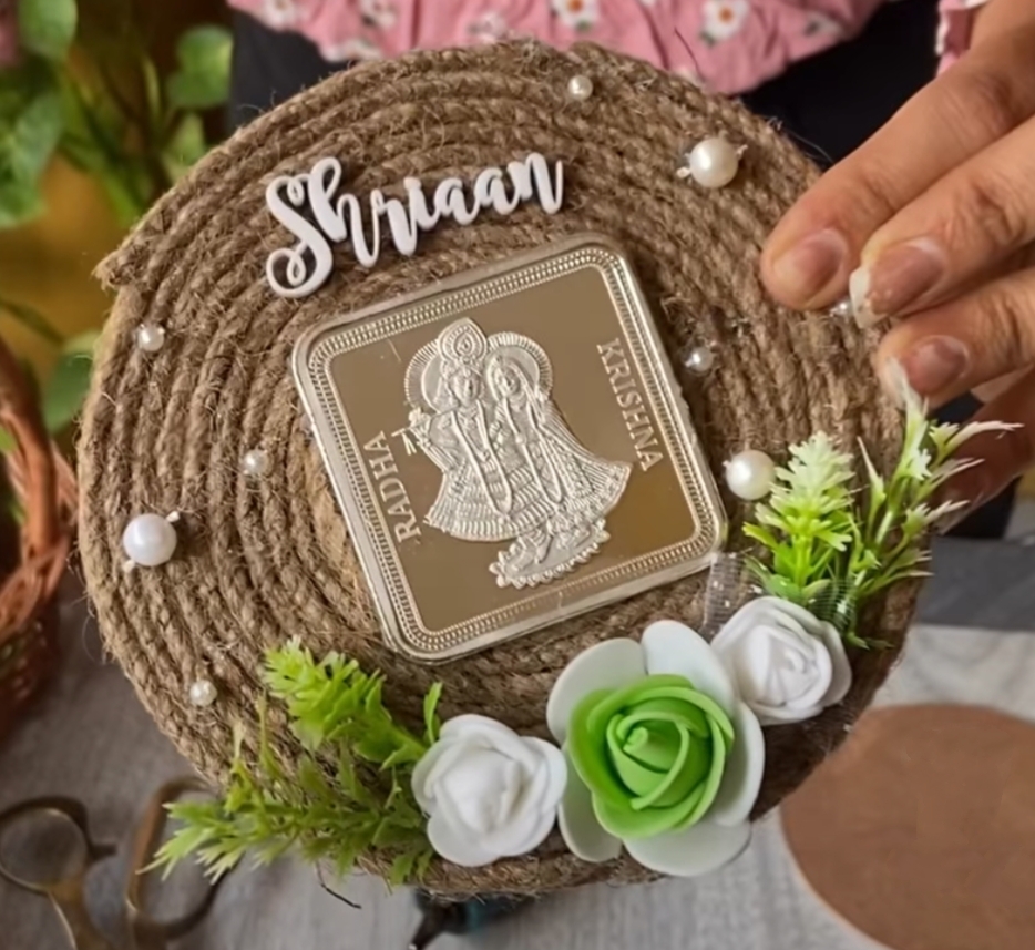 Silver coin gift packaging-https://i-media.vyaparify.com/vcards/products/2883/IMG_20230621_130105.jpg Image