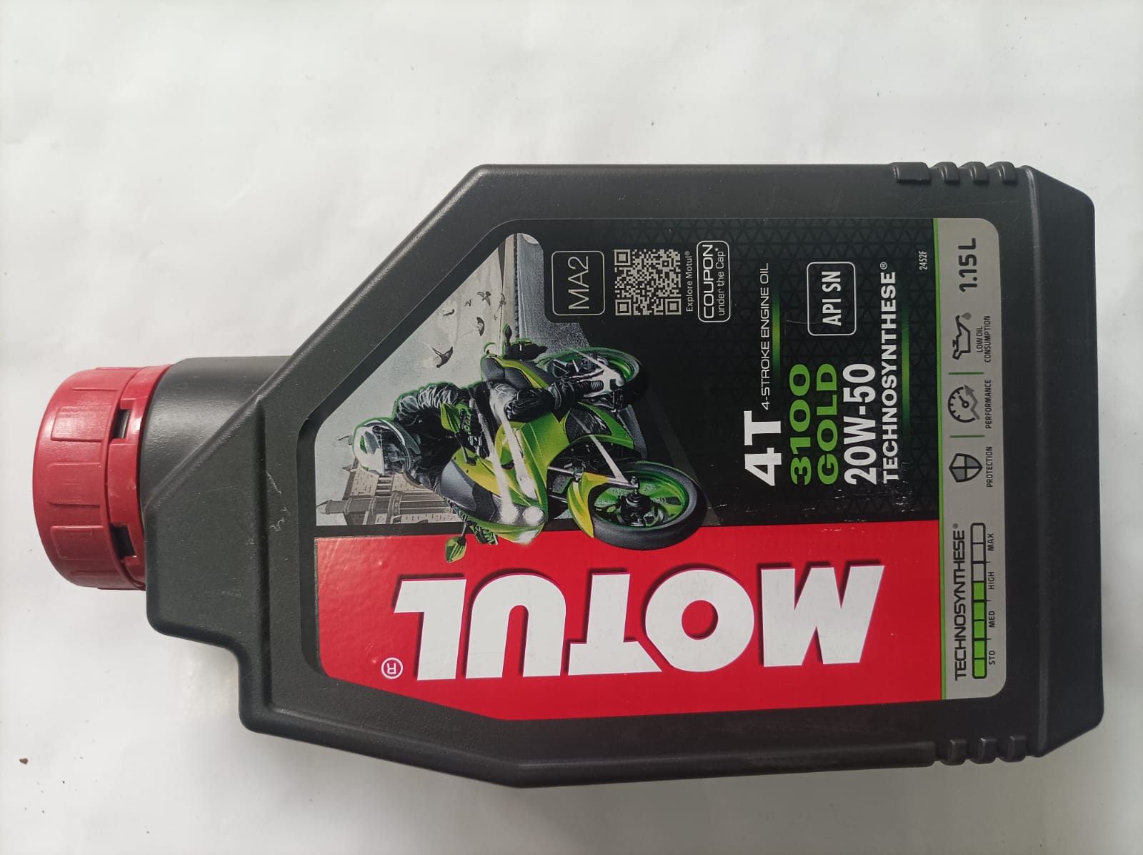 Motul Engine Oil-https://i-media.vyaparify.com/vcards/products/29336/engine-oil.jpg Image